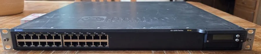 Коммутатор Juniper Networks EX3200-24T 24 Port Gigabit 8 POE 4 SFP Switch