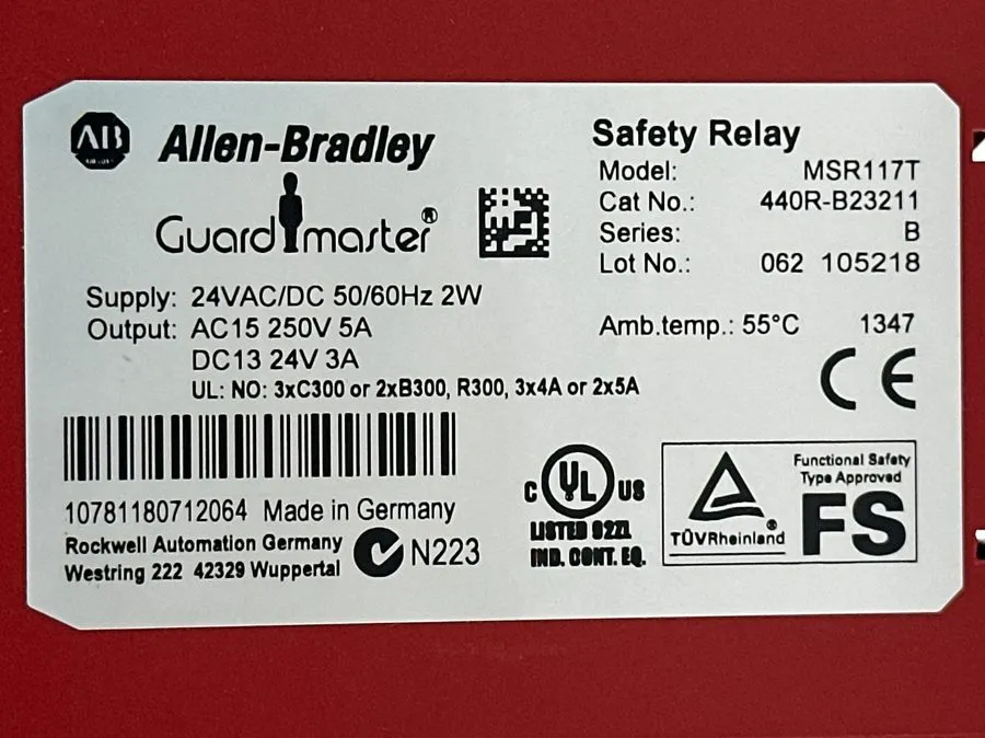 Реле безопасности Allen-Bradley 440R-B23211 Safety Relay 24V AC/DC Model MSR117T