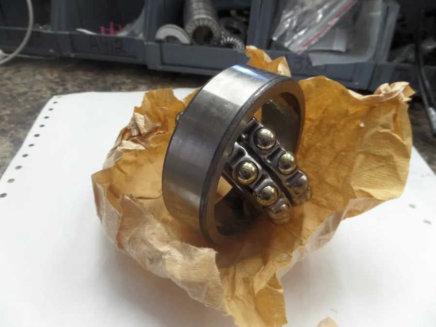 Подшипник SKF 2208-J BEARING 40X80X23 mm MADE IN SWEDEN A796