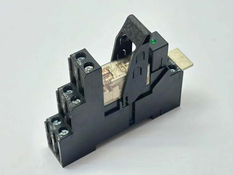 Реле Weidmuller Relay RCL424024 RCL KITS 24VDC 2CO 7760056025 with socket