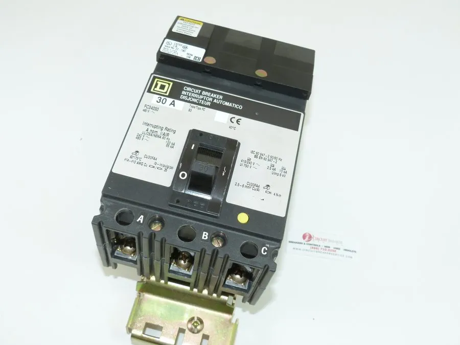 Автоматический выключатель Square D FC34030 30A 480V AC 3-Pole Circuit Breaker