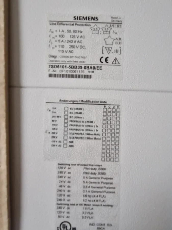 Реле защиты Siemens SIPROTEC 7SD61 Line Differential Protection Relay 7SD6101-5B — фото лота 1