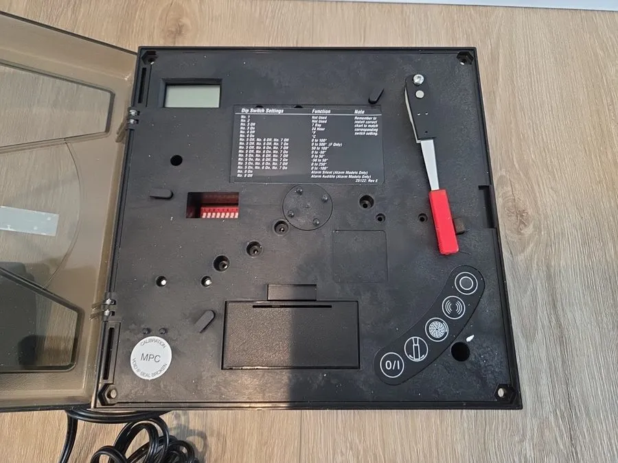 Блок питания Dickson VT2862 6″ Circular Temperature Chart Recorder with Power Su — фото лота 1