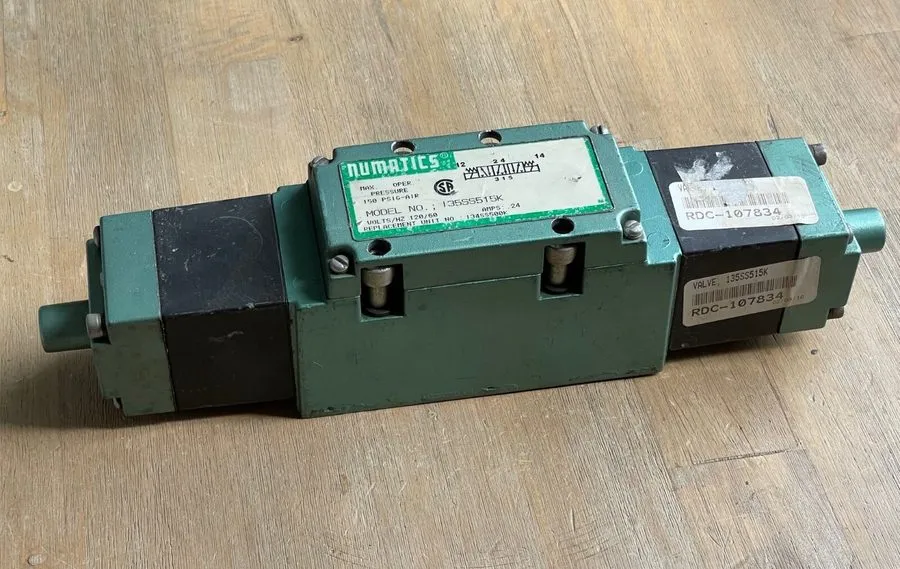 Электромагнитный клапан NUMATICS I35SS515K PNEUMATIC SOLENOID VALVE WITH 2-228-7