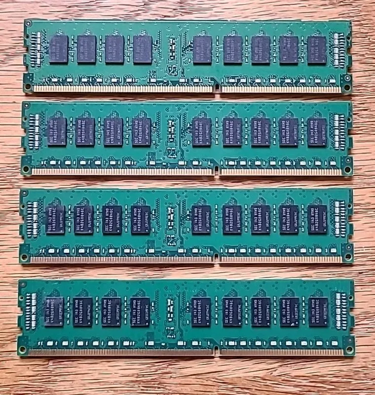 Модуль памяти SAMSUNG 16GB (4X4GB) M393B5273CH0-YH9, SERVER RAM.