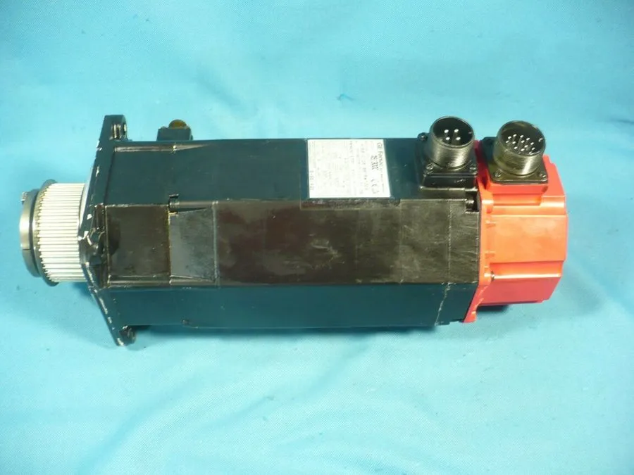 Серводвигатель Fanuc a6/3000 AC Servo Motor A06B-0128-B577#7076 1.4 kW, 114 V Mo