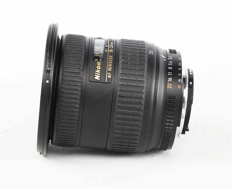 Объектив Nikon AF-S NIKKOR 24-85mm f/3.5-4.5 G ED VR Zoom Lens [Exc+++] #3041727