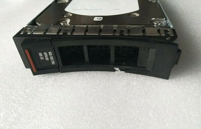 Жёсткий диск IBM 600GB 49Y6104 49Y6103 49Y6102 15K 6Gbps SAS 3.5" M4 HDD Hard Dr