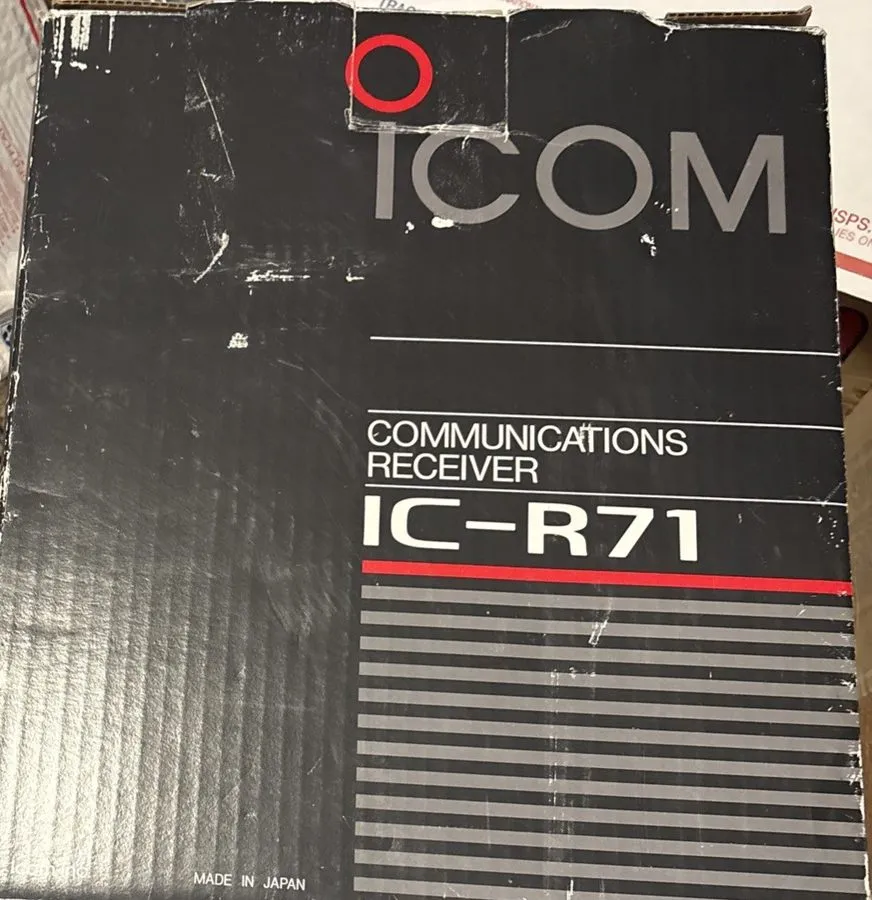 Радиостанция Icom IC-R71A Communications Receiver With CK70, Manual and Box