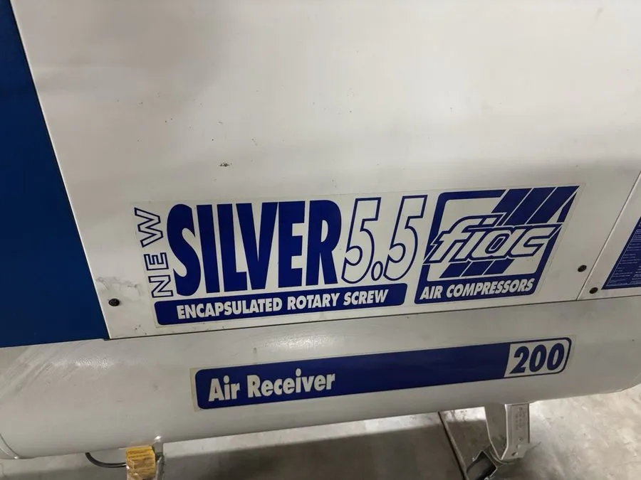 Компрессор FIAC Silver 5.5HP/200 Rotary Screw Air Compressor, 5.5 HP, 200L, 15.8 — фото лота 1