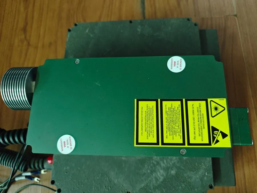 Лазерный источник IPG Photonics GLPM-30-1-40-M. 40w Output 532nm green fiber las — фото лота 1