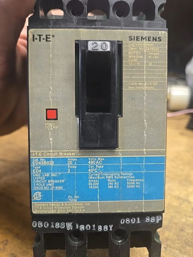 Автоматический выключатель Siemens ITE ED43B020 Sentron 20A 3-Pole Circuit Break