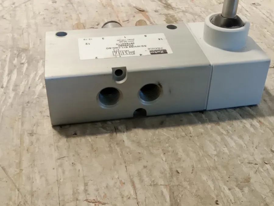Пневмоклапан Parker PD45480 5/2 Way Hand Lever Pneumatic Valve