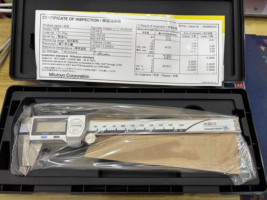 Штангенциркуль Mitutoyo 500-752-20 0-150mm Digital Caliper