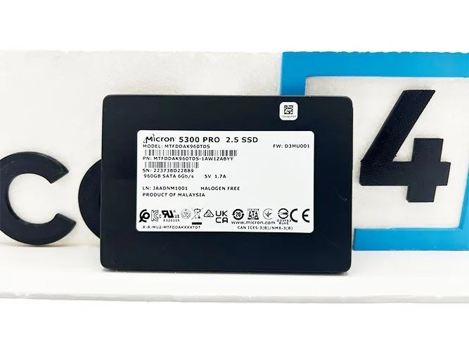 SSD-накопитель Dell Micron 960GB SATA 6Gb/s Enterprise SSD MTFDDAK960TDS DP/N 0C