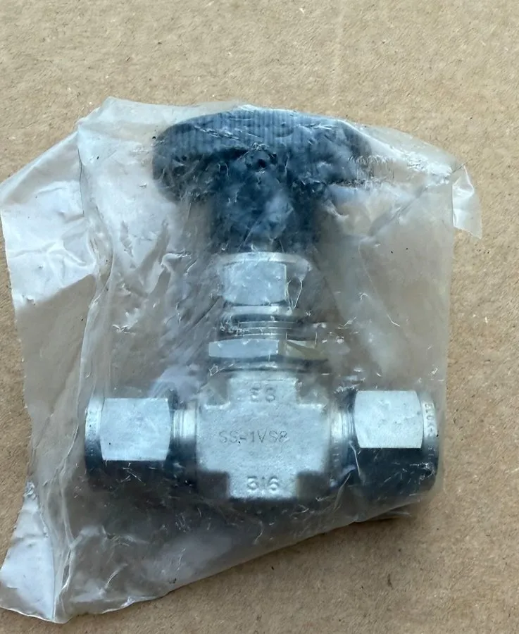 Клапан Swagelok 1/2" Integral Bonnet Needle Valve Vee Stem (SS-1VS8)