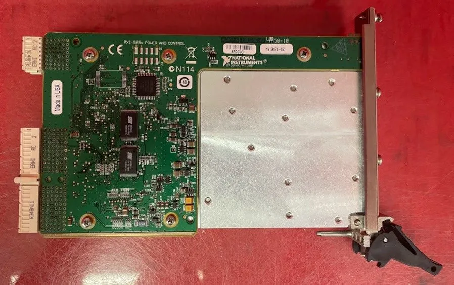 Генератор сигналов National Instruments PXI-5651 PXIe, 3.3 GHz, PXI RF Analog Si