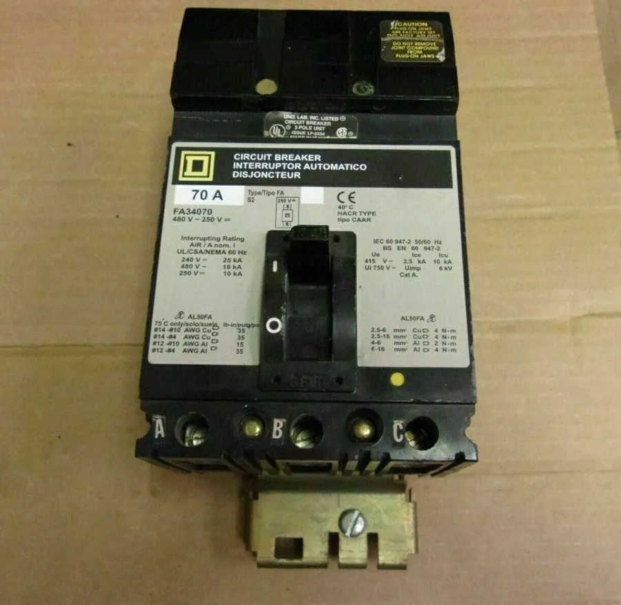 Автоматический выключатель Square D FA34070 Circuit Breaker 70A 3-Pole 480V SEE