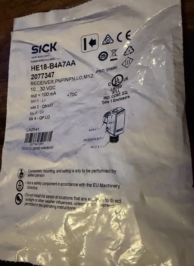 Фотоэлектрический датчик SICK HE18-B4A7AA Photoelectric Sensor 2077347 — фото лота 1