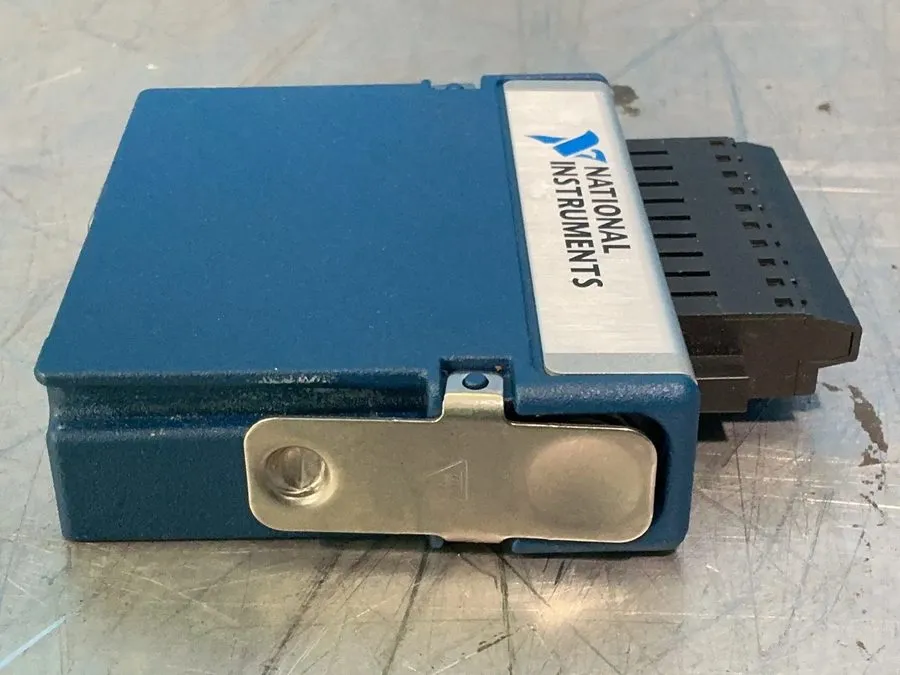 Модуль National Instruments NI 9201 194922A-01L Data Control 8-Channel 12-Bit Mo — фото лота 1
