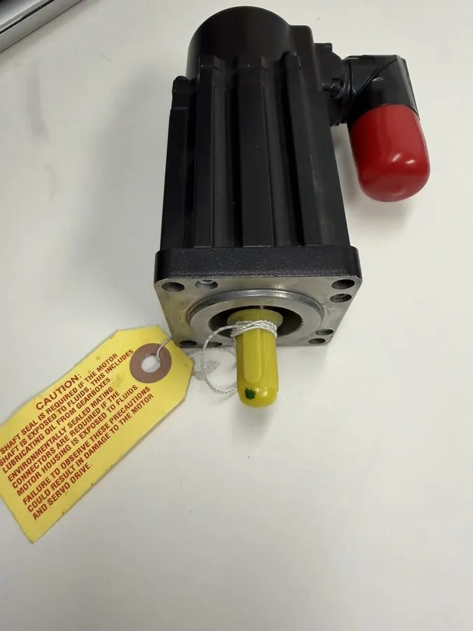 Серводвигатель Allen Bradley, VPL-A0631M-PJ12AA, AC Servo Motor 7200RPM .28kW — фото лота 2