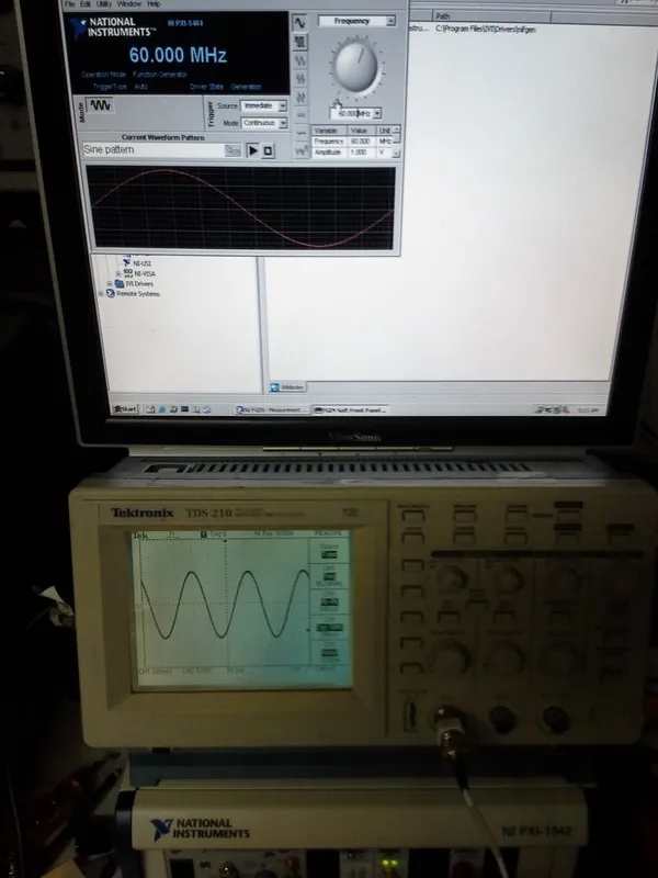Тестер NATIONAL INSTRUMENTS NI PXI-5404 100 MHz Frequency Source