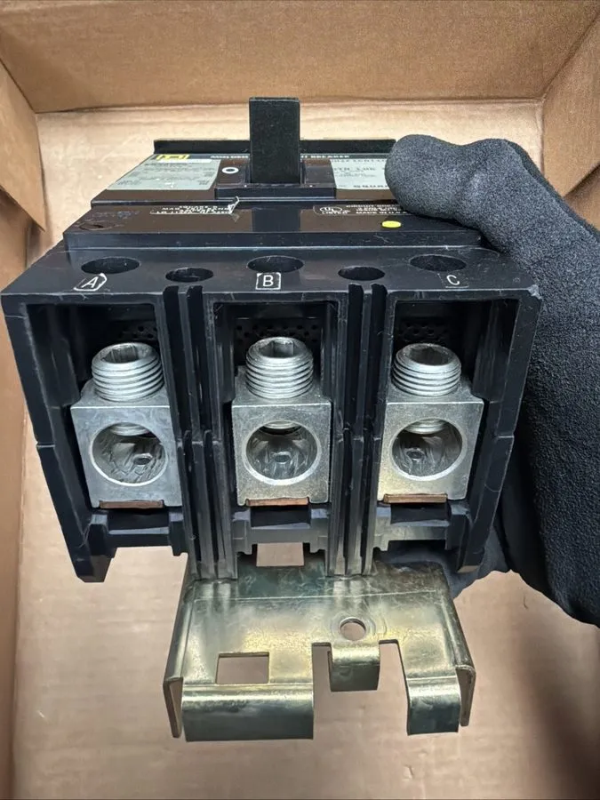 Автоматический выключатель Square D KA36225 I-Line Circuit Breaker 225 AMP 600 V