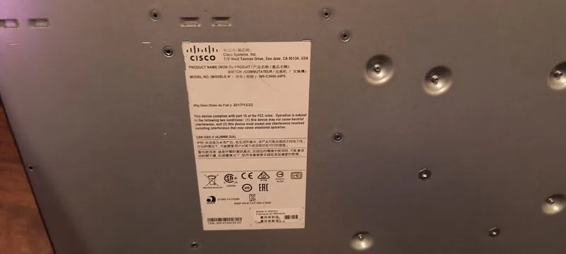 Коммутатор Cisco Catalyst 3650 24 Port PoE 4x1G Switch WS-C3650-24PS — фото лота 2