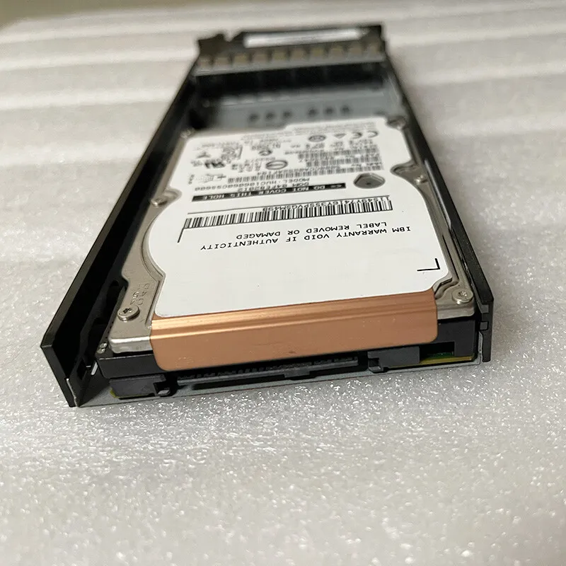 Жёсткий диск IBM 85Y5864 00Y2683 00L4521 3546 600GB 10k SAS 2.5" SFF V7000 HDD H