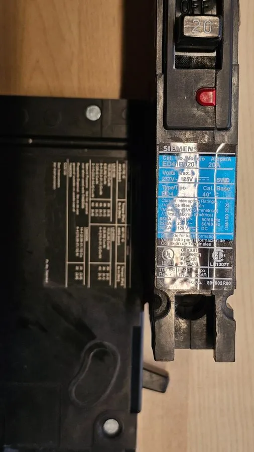 Автоматический выключатель ED41B020 Siemens Sentron Circuit Breaker Type ED4 20A