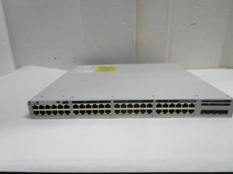 Коммутатор Cisco C9300L-48P-4X-A 48-Port 4x10G/1G SFP+ PoE+ 9300L Switch