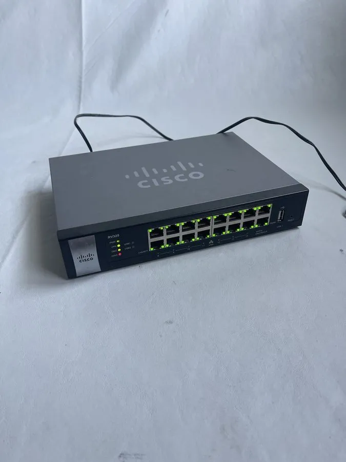 Маршрутизатор Cisco RV325 Gigabit Dual WAN VPN Router 14-Port Gigabit Small Busi
