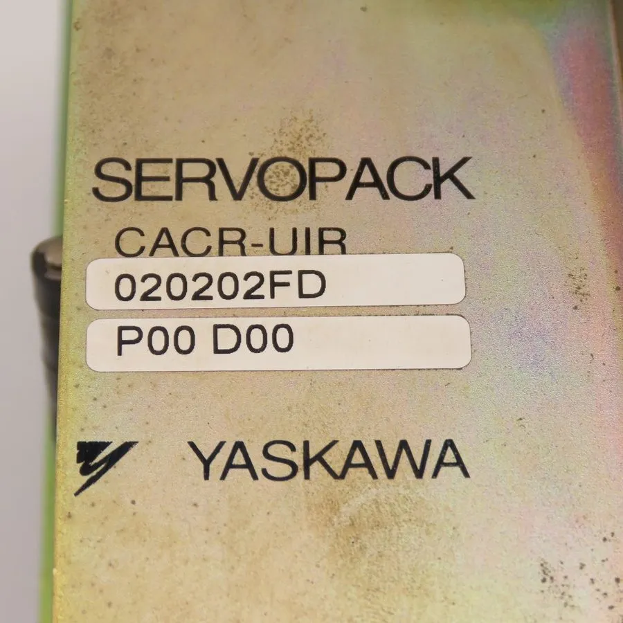 Сервопривод Yaskawa P00 D00 CACR-UIR020202FD Servopack Servo Drive Multi-Axis