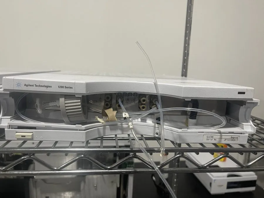Хроматограф Agilent G1379B 1200 HPLC Series Degasser Degaser