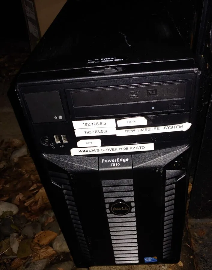 Сервер Dell PowerEdge T310 Tower Server Intel Xeon X3430 4GB RAM 146GB SAS HDD N