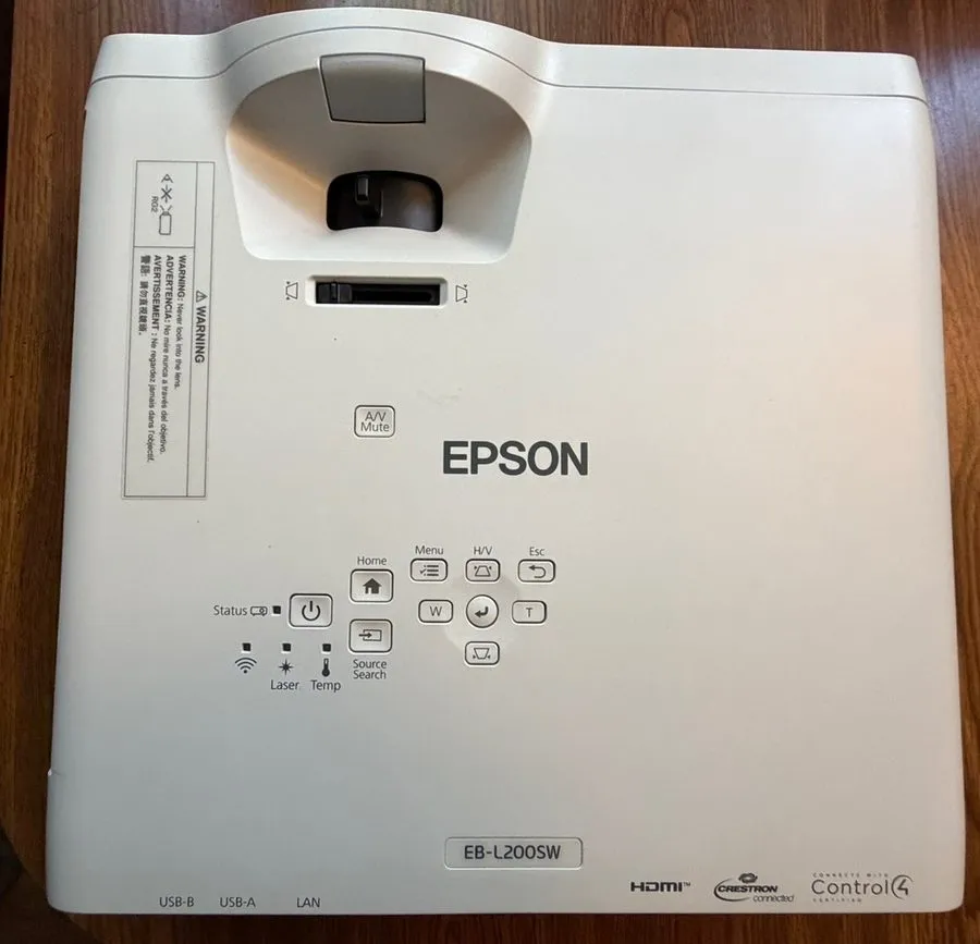 Проектор Epson EB-L200SW Short Throw WXGA 3LCD Laser Projector Works — фото лота 4