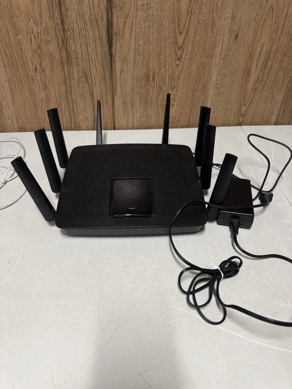 Маршрутизатор Linksys EA9500 V1.1 AC5400 Tri-Band MU-MIMO Gigabit WiFi Router 4K