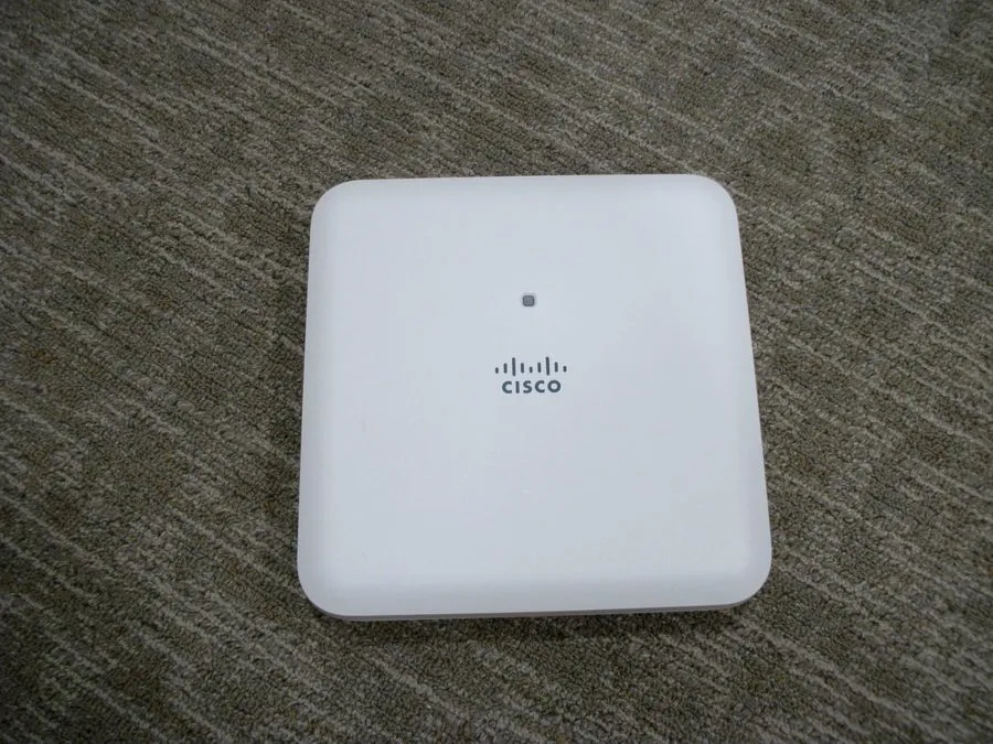 Точка доступа Cisco AIR-AP1852I-B-K9 802.11a/b/g/n/ac Wireless Access Point CLEA