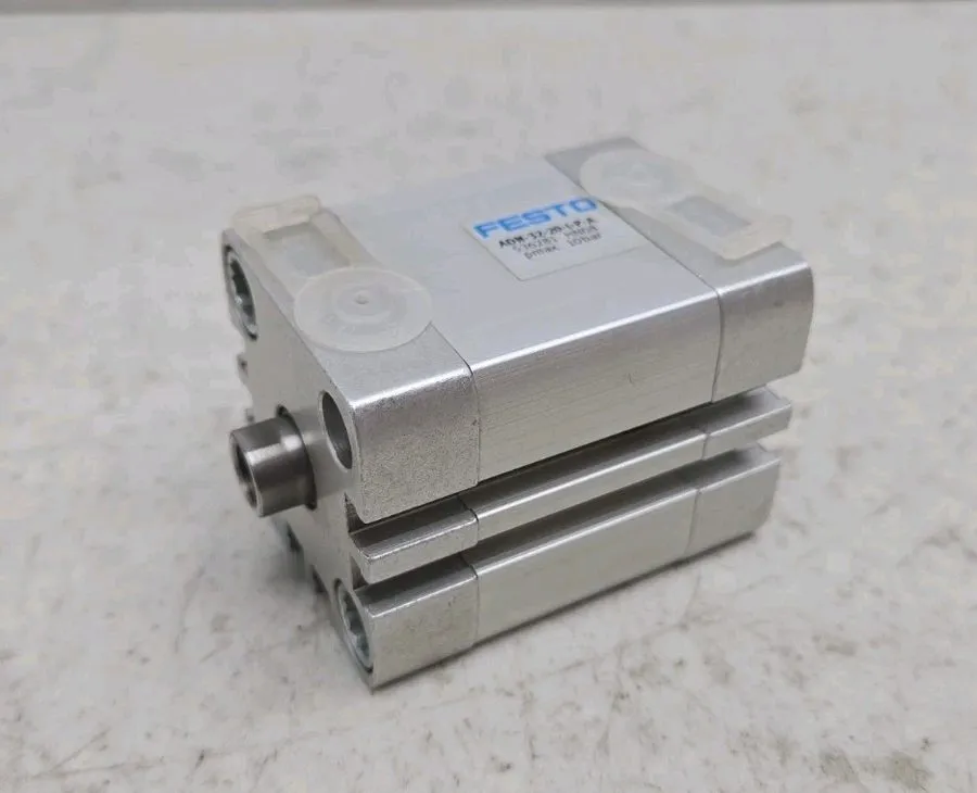 Пневмоцилиндр Festo Compact Cylinder 32Mm 20Mm Stroke Double Acting G1/8 ADN-32-