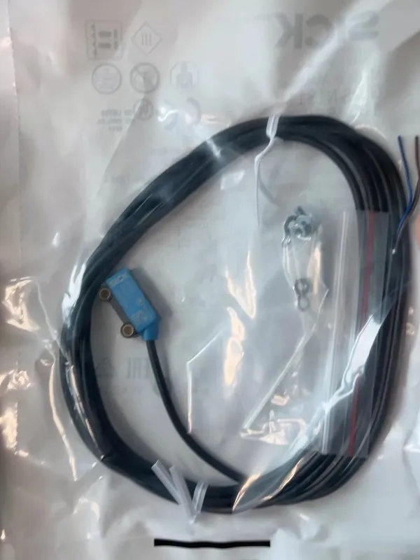 Фотоэлектрический датчик SICK GL2S-N1311 1064360 Photoelectric Sensor