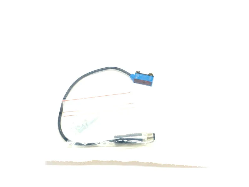Датчик приближения Sick WTB2S-2P3110 Photoelectric Proximity Sensor 1064395