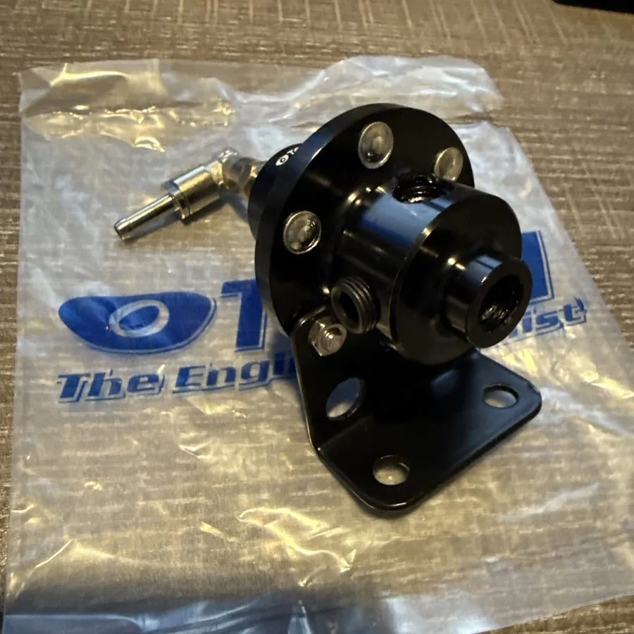 Трубопроводная арматура Tomei Fuel Pressure Regulator TYPE-S Universal 185001 TB — фото лота 1