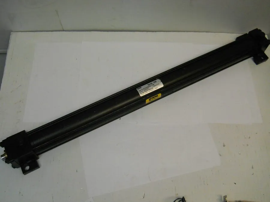 Пневмоцилиндр PARKER 01.00 C2ANUS19A PNEUMATIC CYLINDER