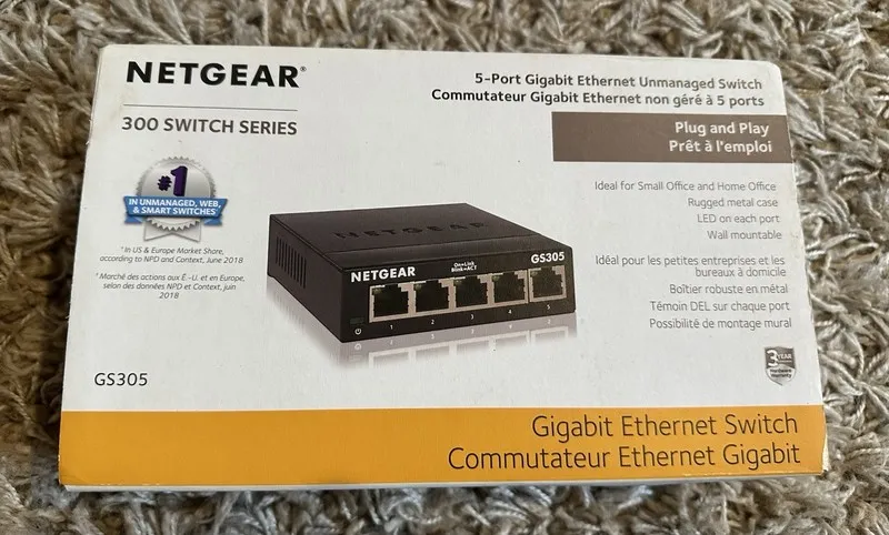 Коммутатор NETGEAR GS305v3 5 Port Gigabit Ethernet Unmanaged Switch