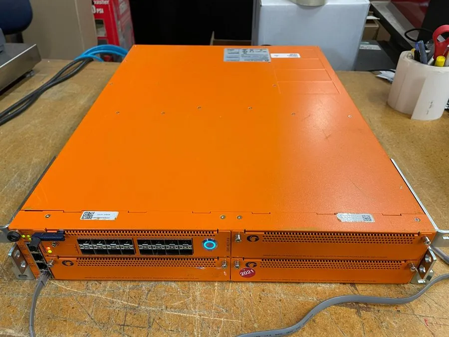 Коммутатор Gigamon GigaVUE-HC2 GVS-HC201 w/SMT-HC0-X16 Network Visibility Applia