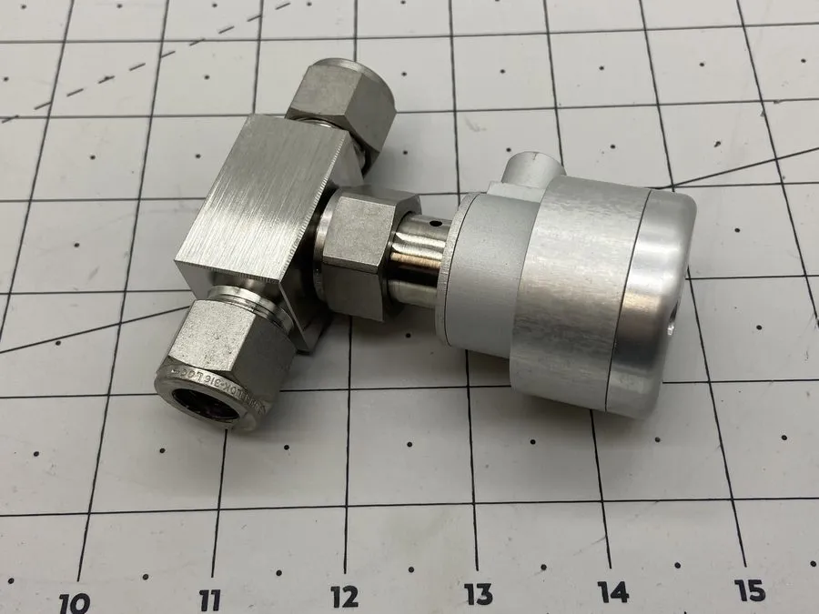 Клапан Swagelok SS-8BK-1C diaphragm valve