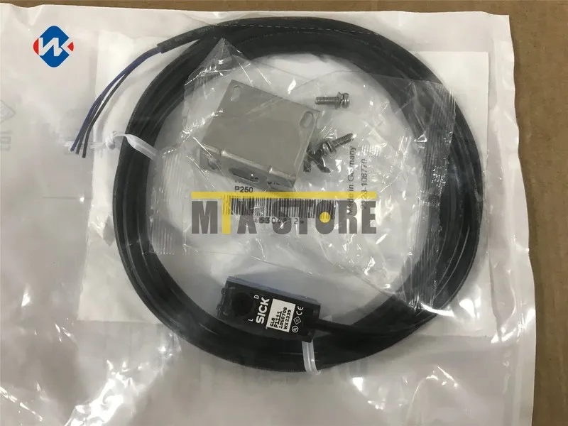 Фотоэлектрический датчик SICK GL6-P1111 Photoelectric Sensor