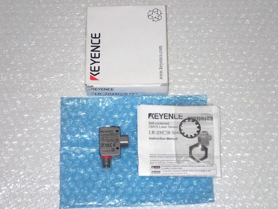 Датчик Keyence LR-ZH490CB Self Contained CMOS Laser Sensor