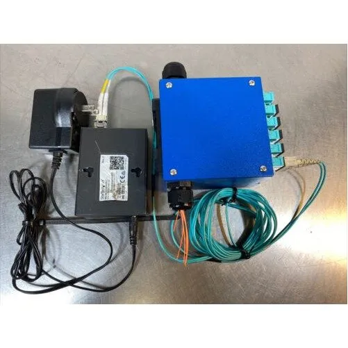 Медиаконвертер StarTech MCM1110SFP Gigabit Ethernet Fiber Media Converter w/ Ope