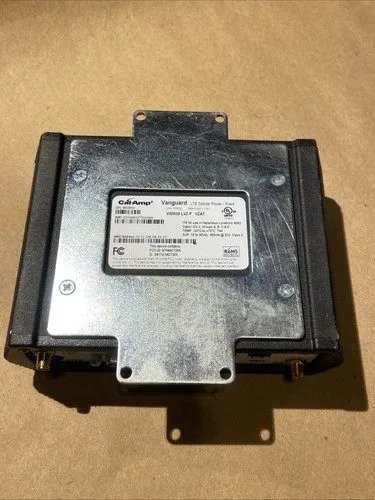 Маршрутизатор CalAmp Vanguard VG5530-LVZ-M BLN002 5530MC 4G LTE Cellular Router  — фото лота 2